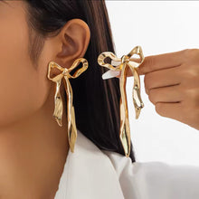 Load image into Gallery viewer, Fancy Bows Earrings
